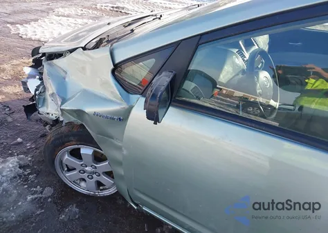 2007 Toyota Prius from USA, damaged, VIN JTDKB20U777674133